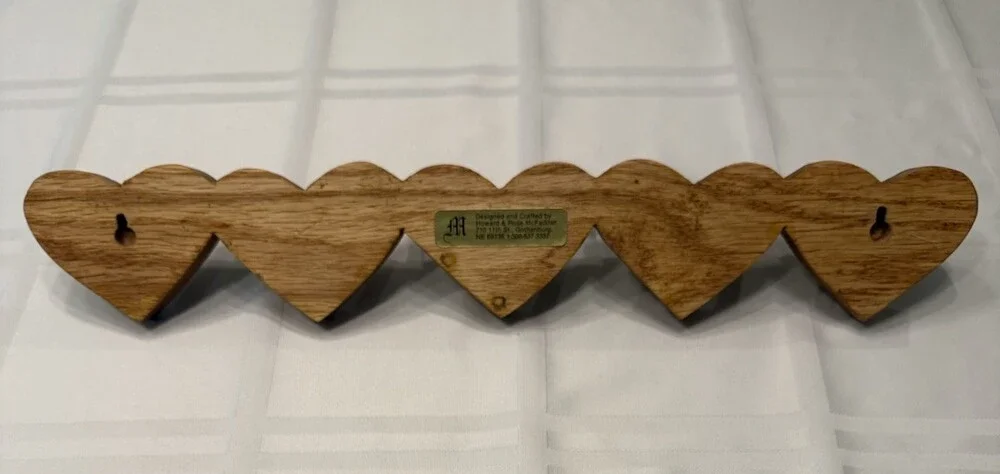 Vintage Oak Wood Heart Peg Rack Wall Hanger Country Cottage McFadden 5-Heart